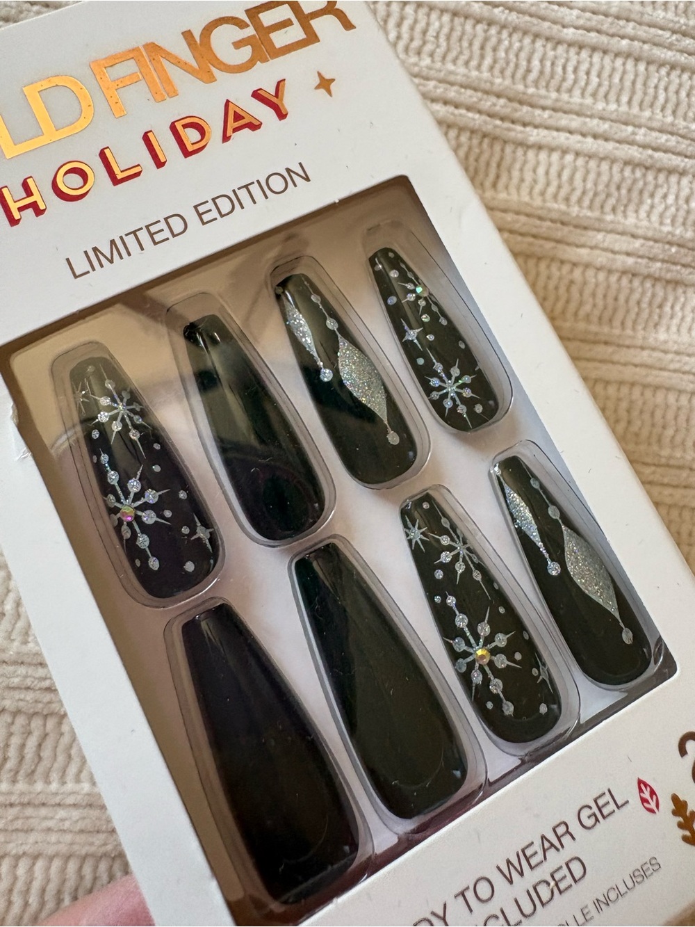 Holiday Limited Edition Dark Black Glitter Silver White Snowflake Press-On Nails